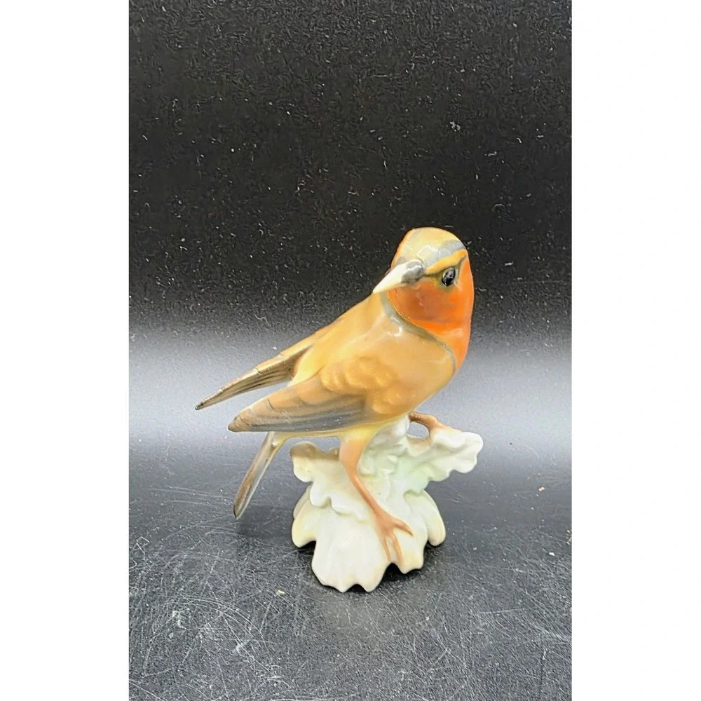 Vintage Hutschenreuther Fine Porcelain Bird Robin Figurine 4.25